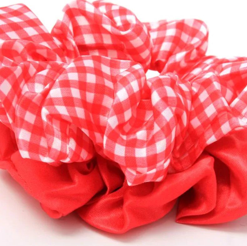 Card of 2 Red Scrunchies