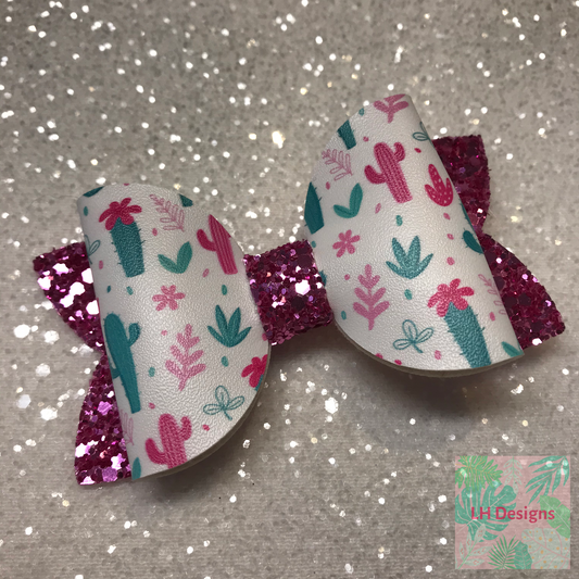White Cactus Hair Bow